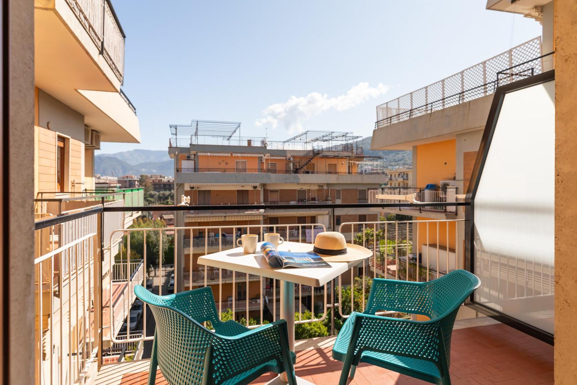 Yourhome - Maison Degli Aranci Sorrento Exterior foto